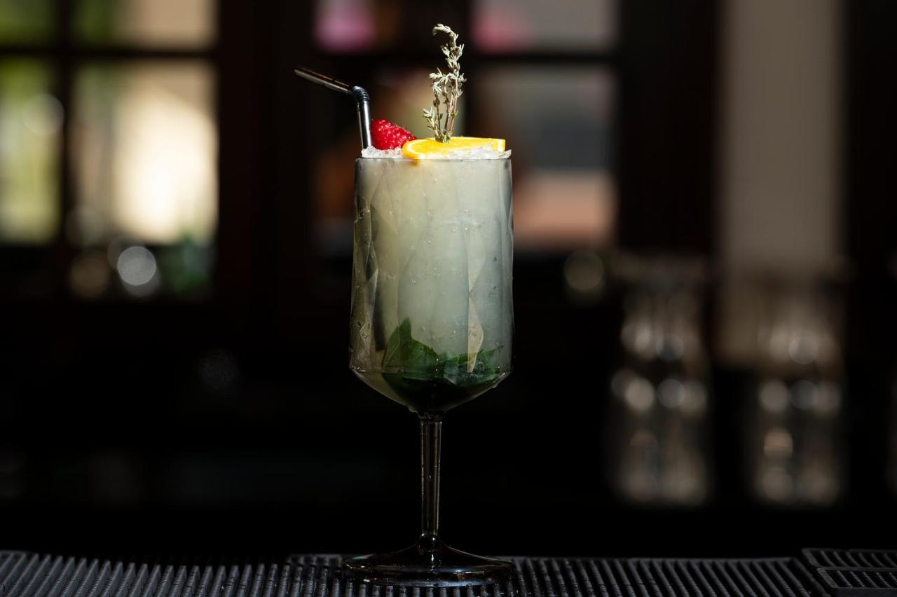 옥시덴탈 알 자다프 두바이 외부 사진 Cocktail