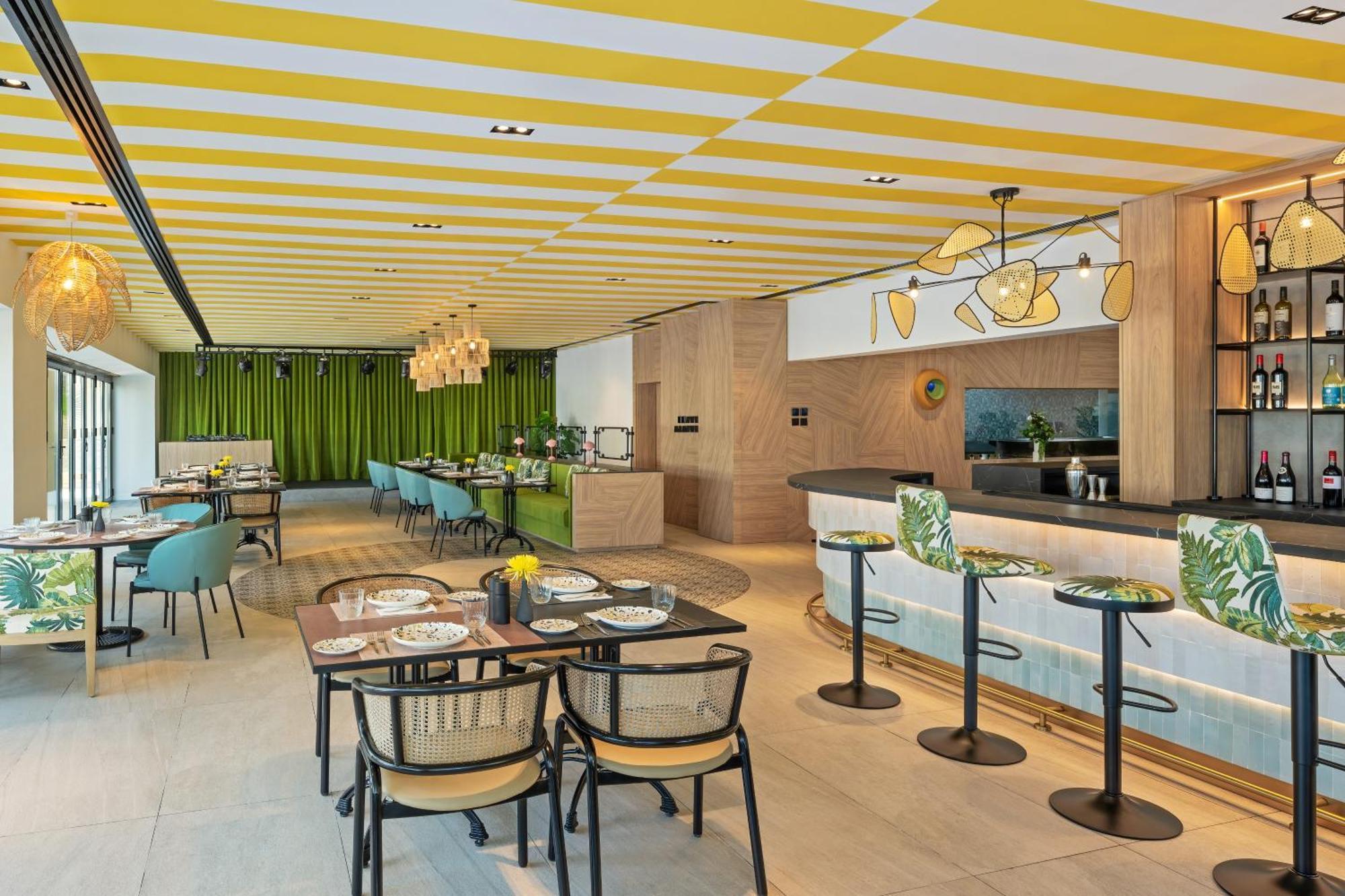 옥시덴탈 알 자다프 두바이 외부 사진 Interior of the restaurant